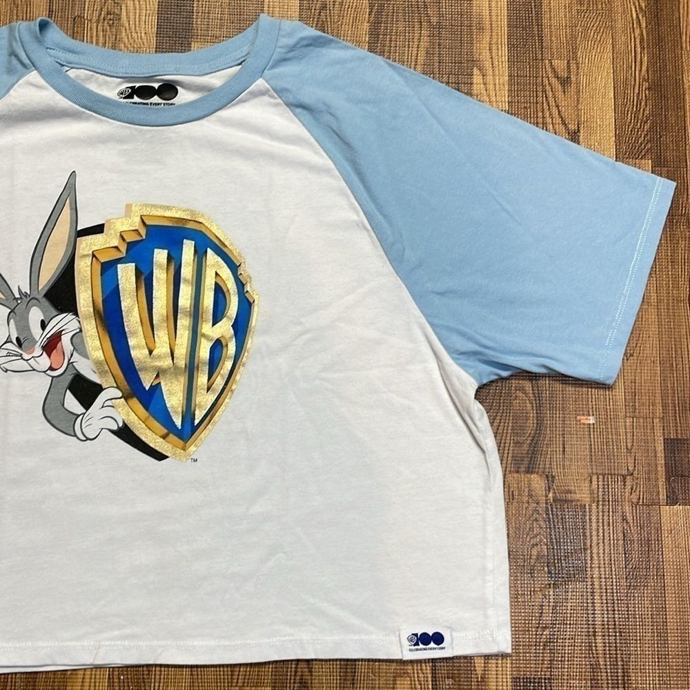 Warner Bros. 100th celebration Bugs Bunny oversize crop woman’s T-shirt size M - Picture 4 of 9